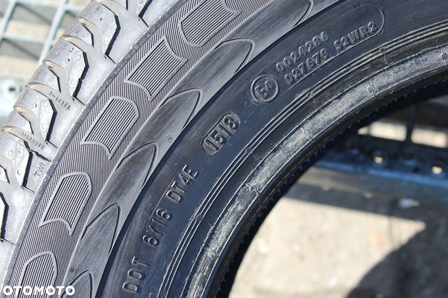 1x 215/65R15C 104/102T CONTINENTAL VANCO 2 18R 9mm - 8