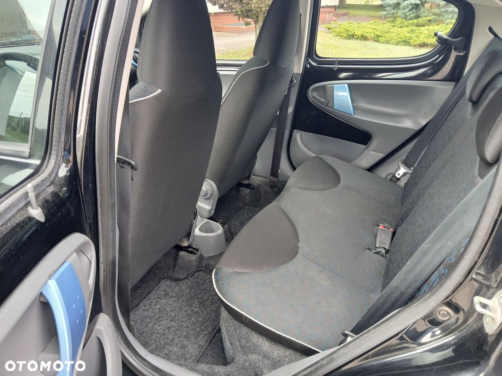 Peugeot 107 1.0 Urban Move - 6