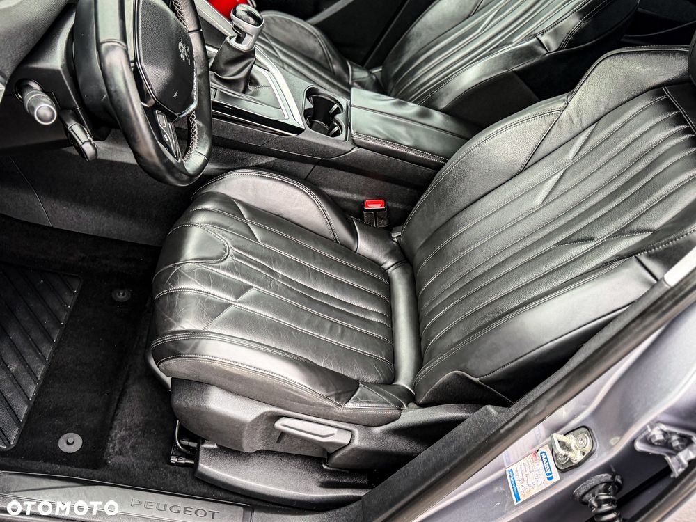 Peugeot 5008 1.2 PureTech Allure S&S - 30