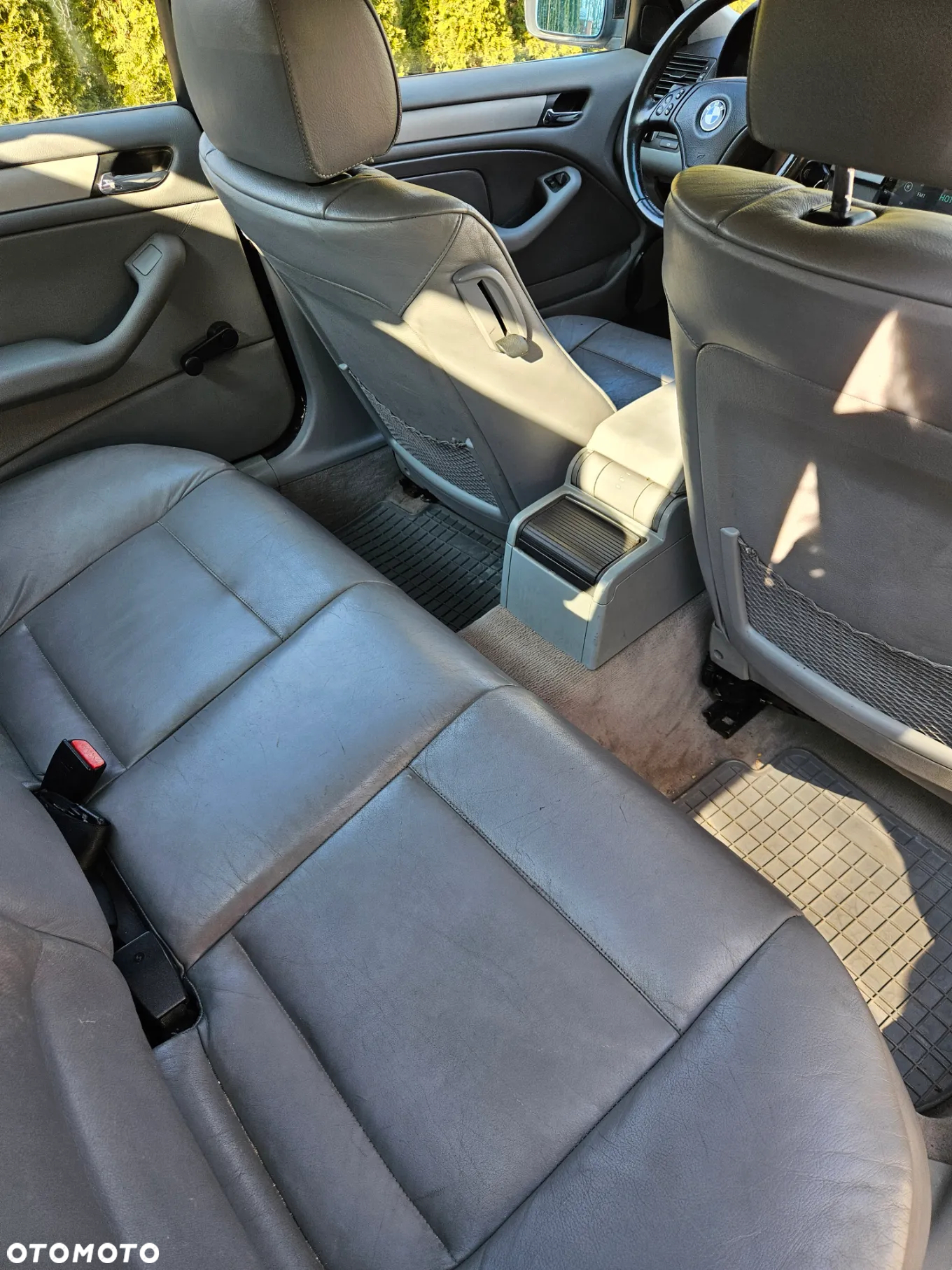 BMW Seria 3 318i - 24