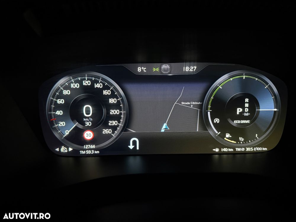 Volvo XC 40 T3 Geartronic RDesign - 39