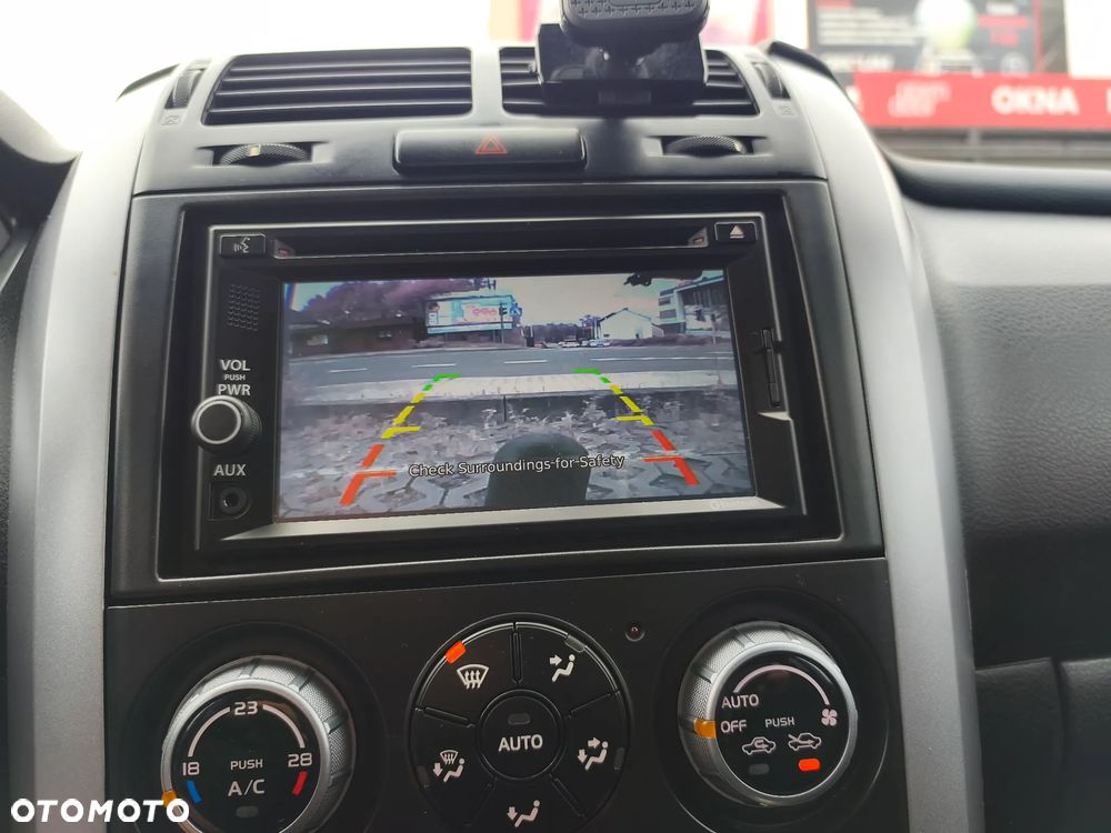 Suzuki Grand Vitara 1.9 DDiS Comfort - 19