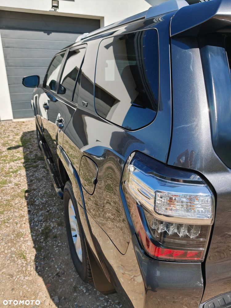 Toyota 4-Runner - 12