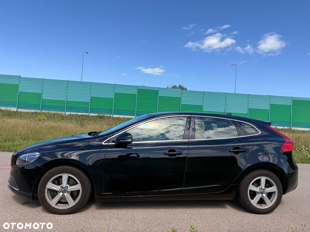 Volvo V40 D3 Momentum - 6