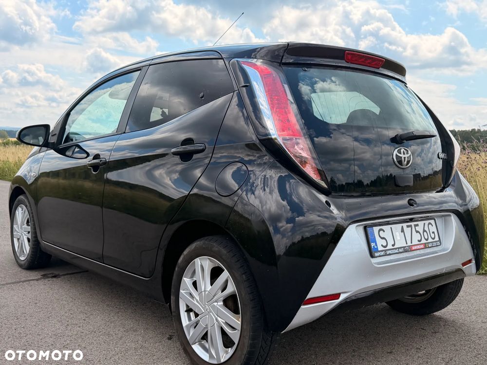 Toyota Aygo x-clusiv - 20