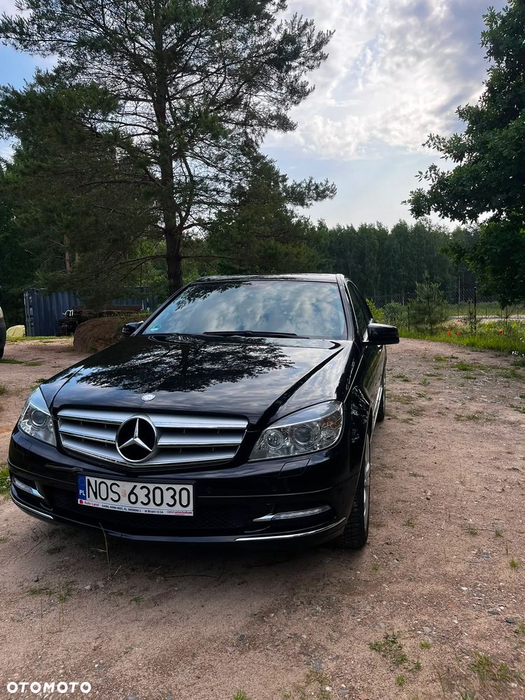 Mercedes-Benz Klasa C 180 CGI Automatik BlueEFFICIENCY Avantgarde - 3
