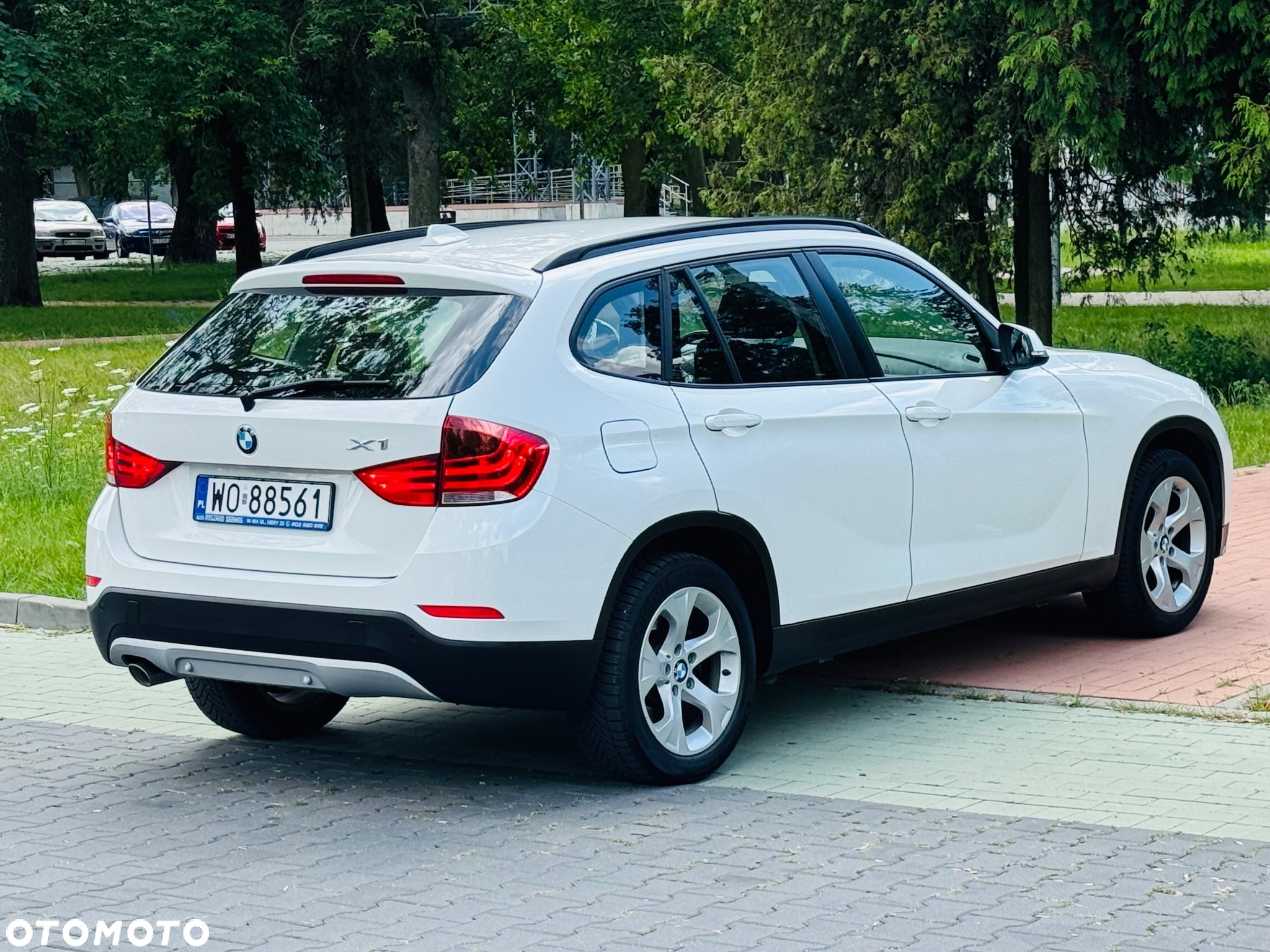 BMW X1 xDrive18d - 16