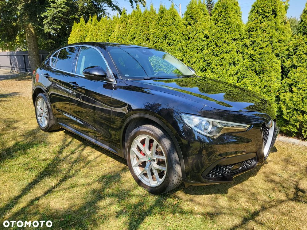 Alfa Romeo Stelvio 2.0 Turbo 16V AT8-Q4 First Edition - 3
