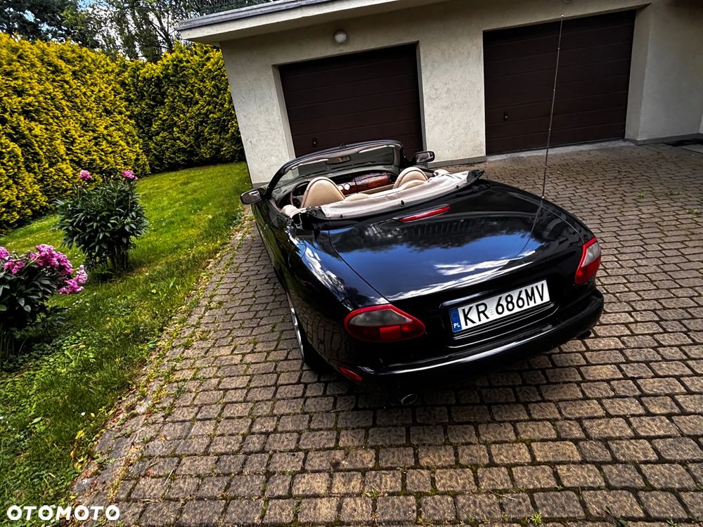 Jaguar XK8 - 4