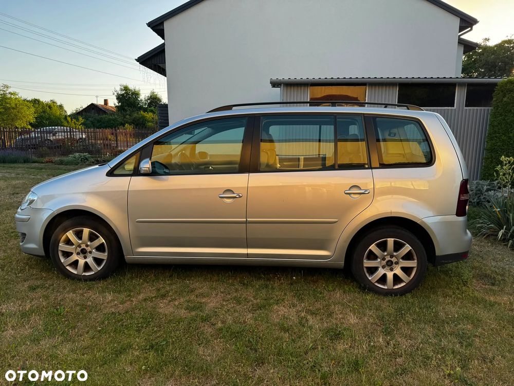 Volkswagen Touran 1.6 Trendline - 8