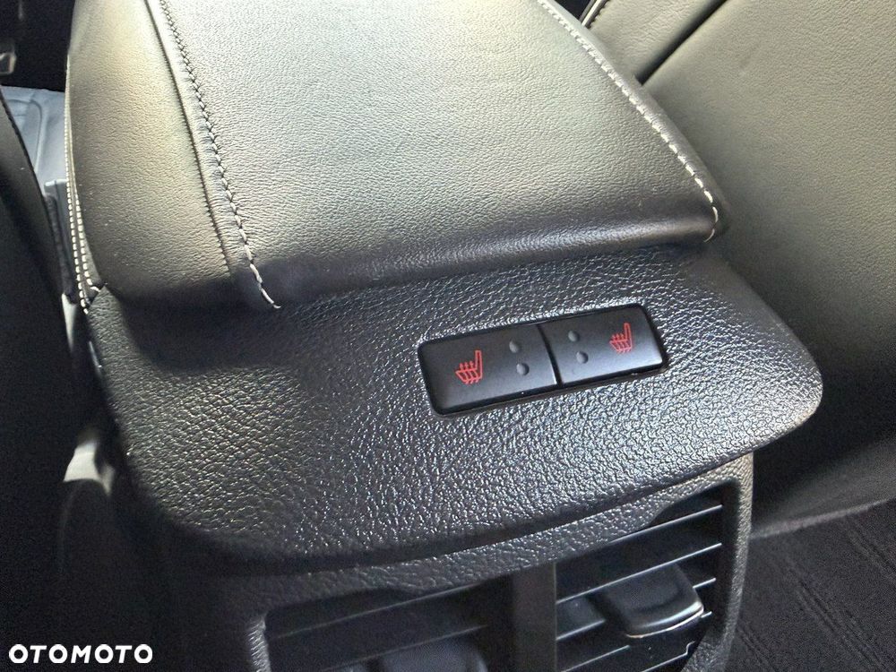 Ford Mondeo - 40