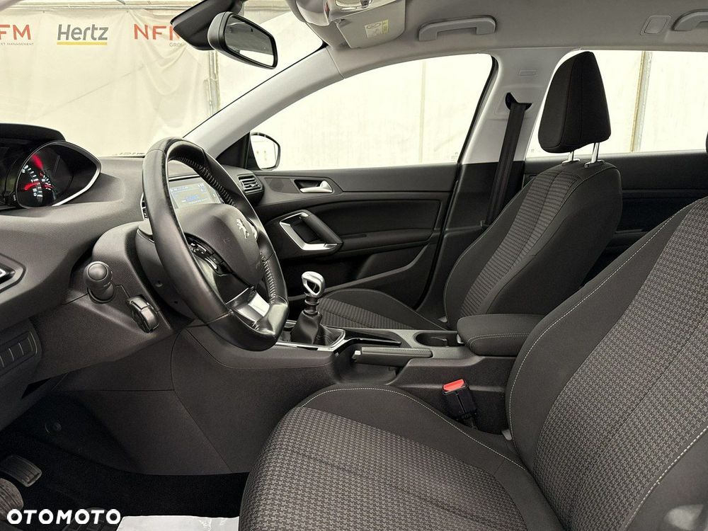 Peugeot 308 - 13