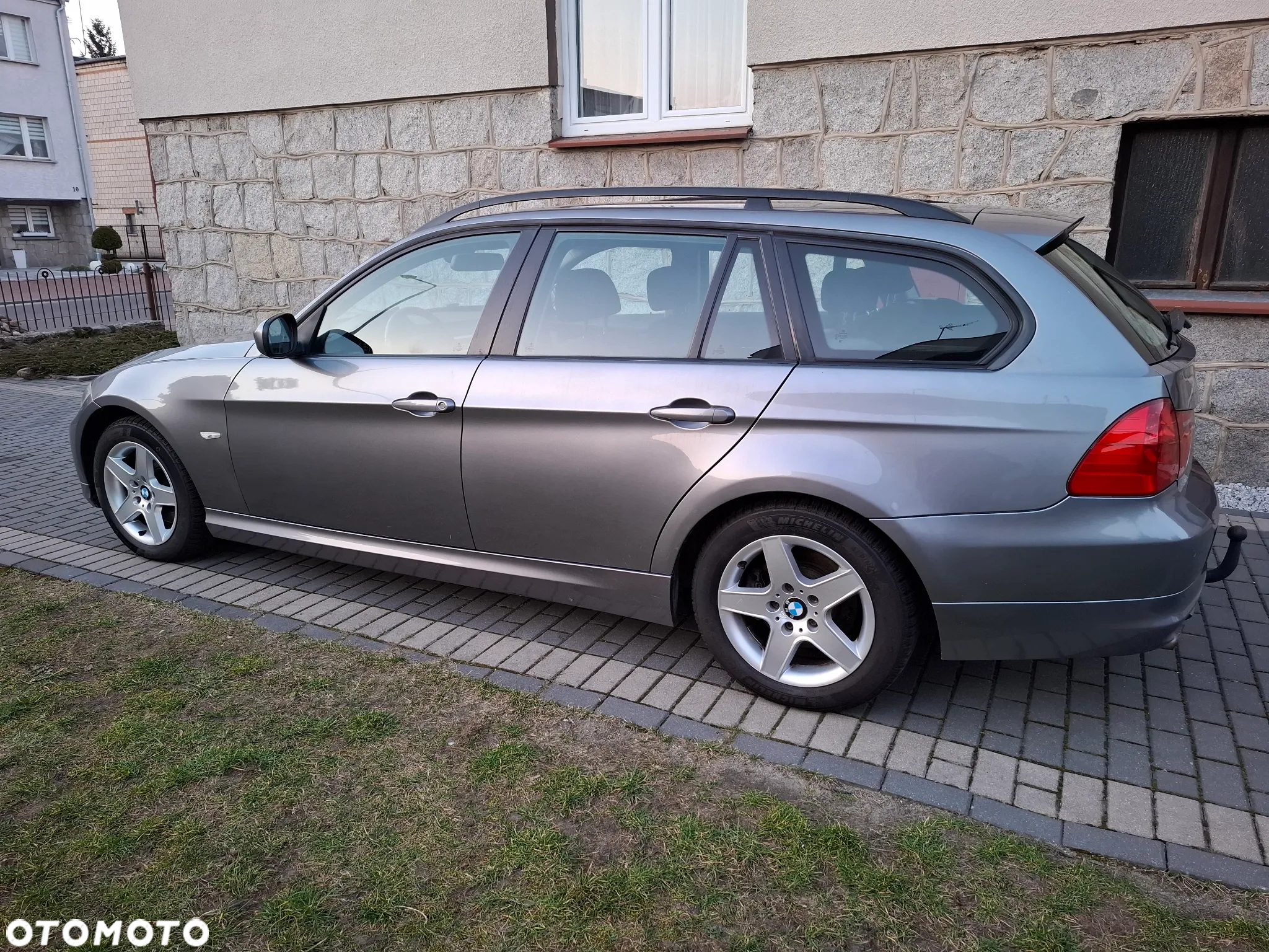 BMW Seria 3 318d DPF Touring - 4