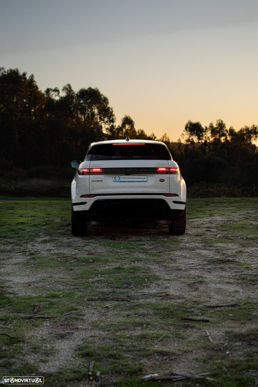 Land Rover Range Rover Evoque 2.0 D150 AWD R-Dynamic Auto - 44
