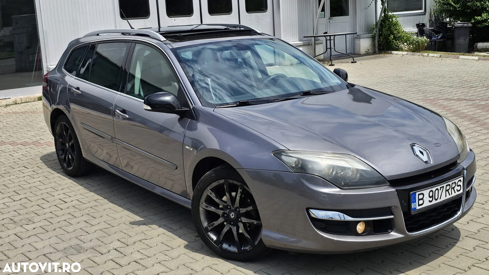 Renault Laguna dCi 110 FAP Bose Edition - 2