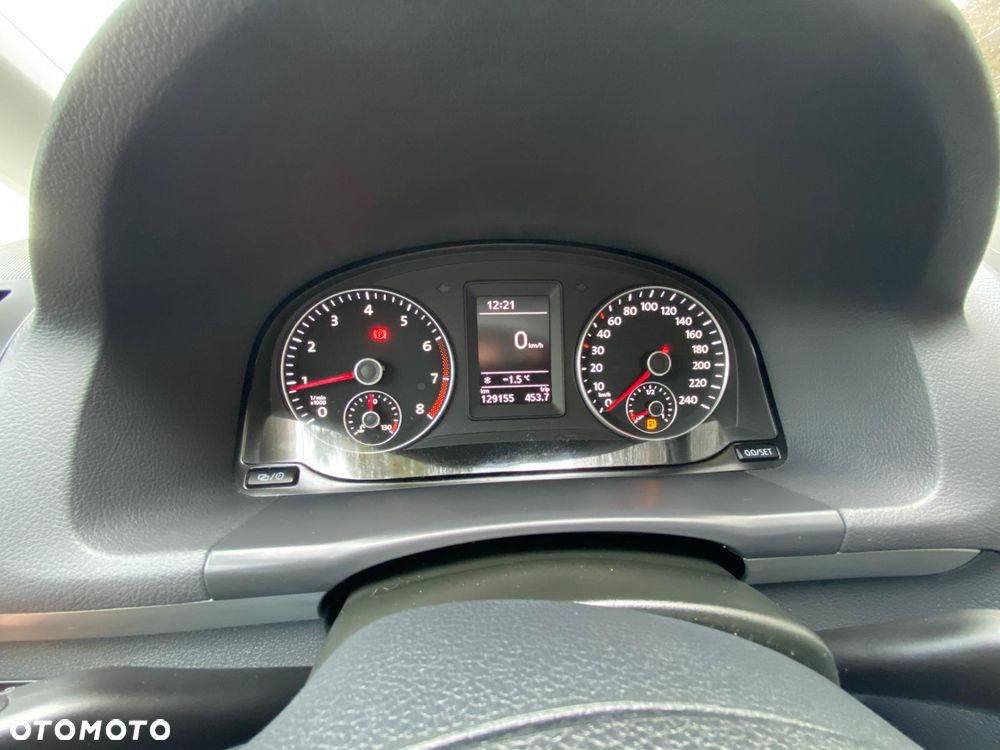 Volkswagen Touran 1.2 TSI STYLE - 5