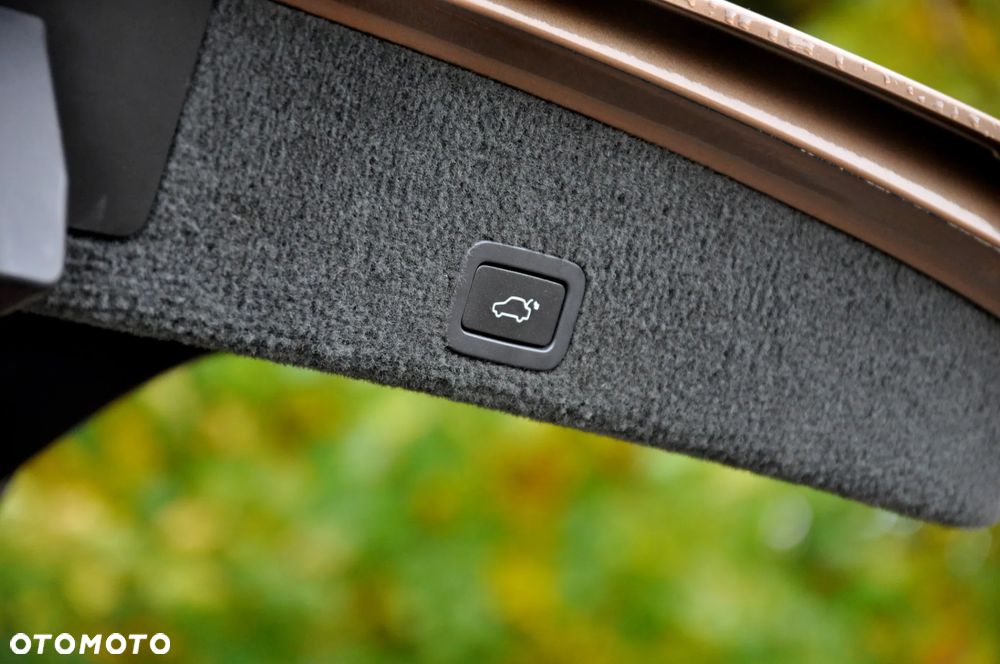 Volvo XC 60 2.4D Momentum - 21