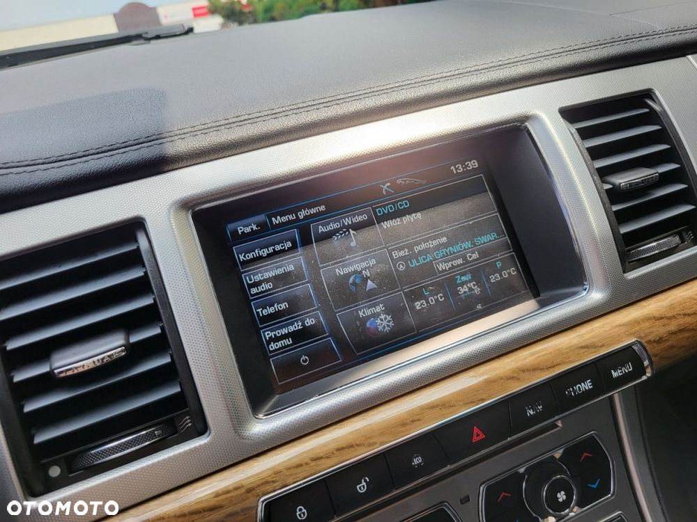 Jaguar XF - 30