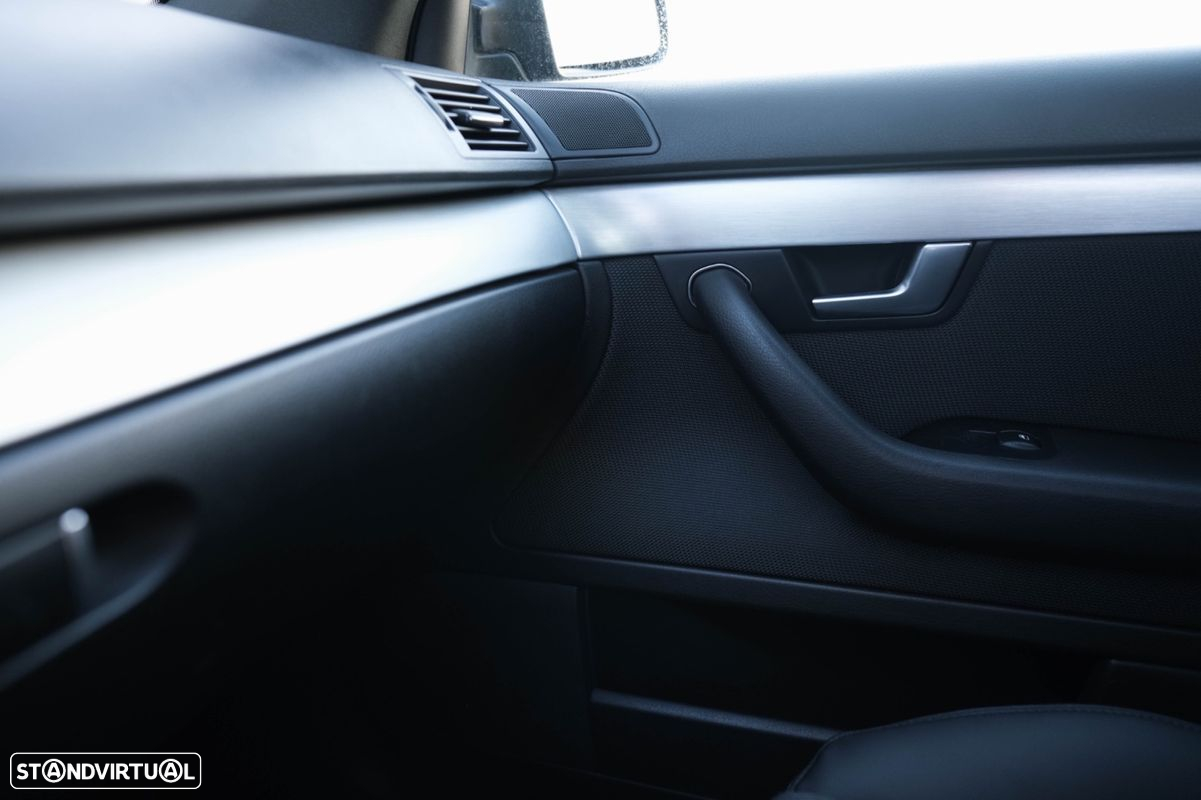 Audi A4 Avant 2.0 TDI S-line - 14