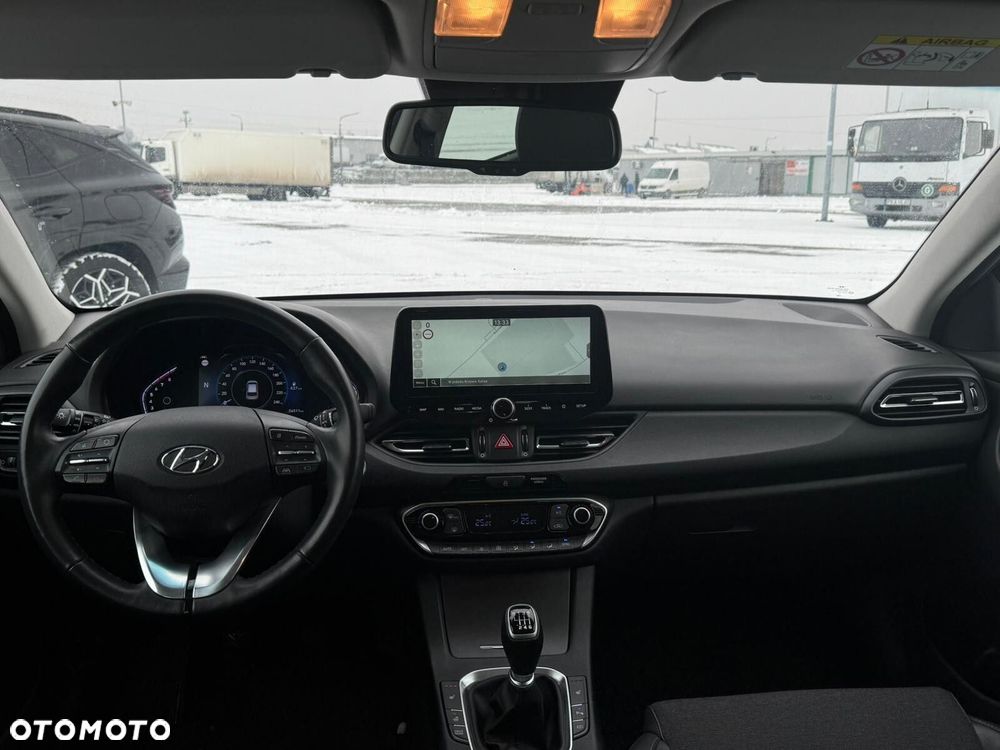 Hyundai i30 1.5 T-GDI 48V Executive - 26