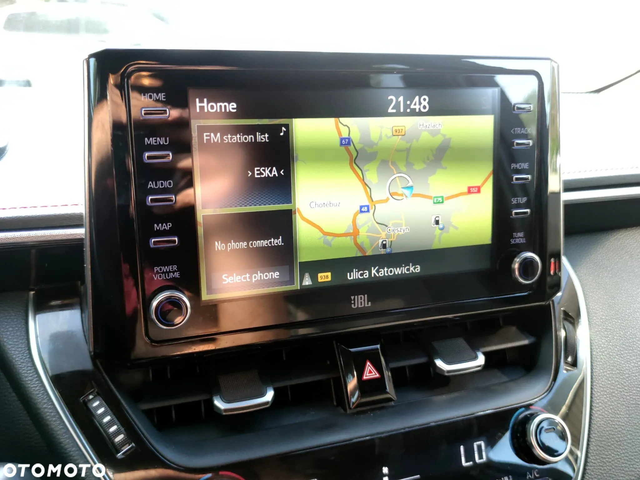 Toyota Corolla 2.0 Hybrid Executive - 29