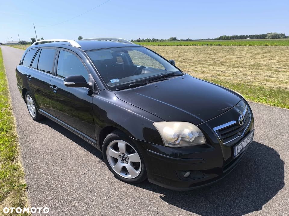 Toyota Avensis 2.0 D-4D - 10