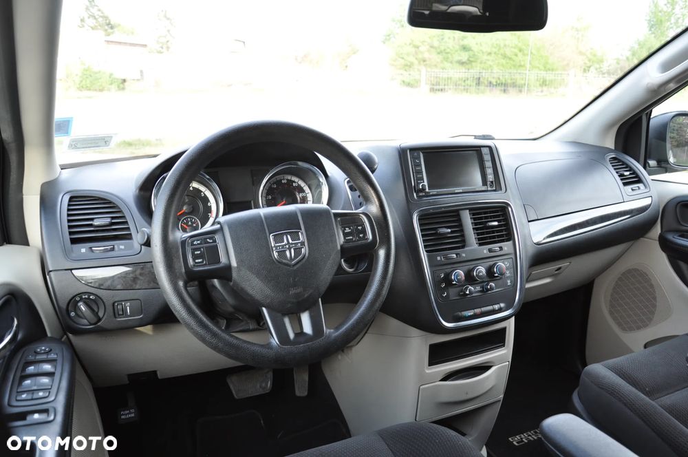 Dodge Grand Caravan 3.6 Express - 11