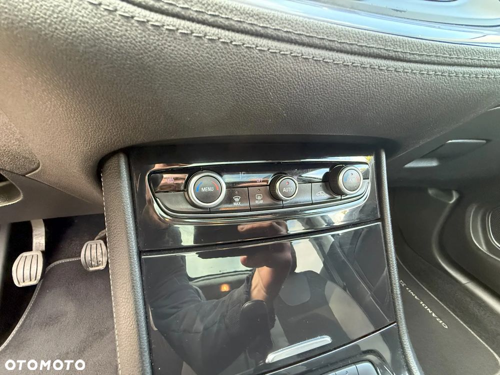 Opel Grandland X 1.6 D Start/Stop Business Edition - 27