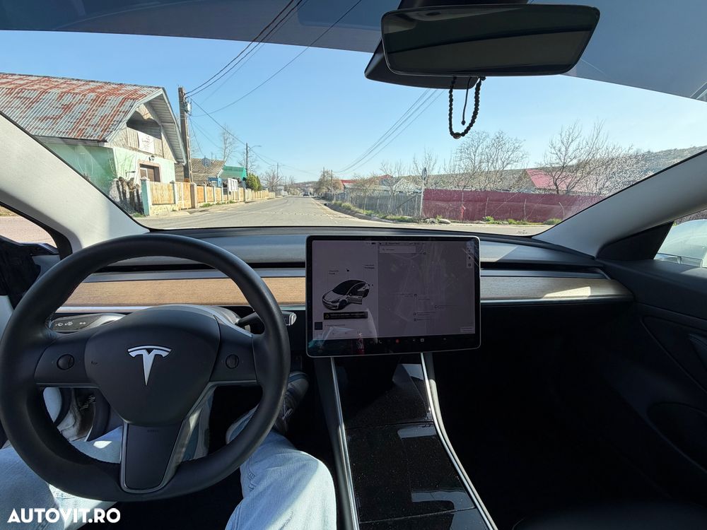 Tesla Model 3 Standard - 4