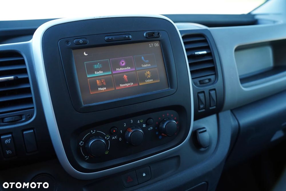 Renault Trafic - 26