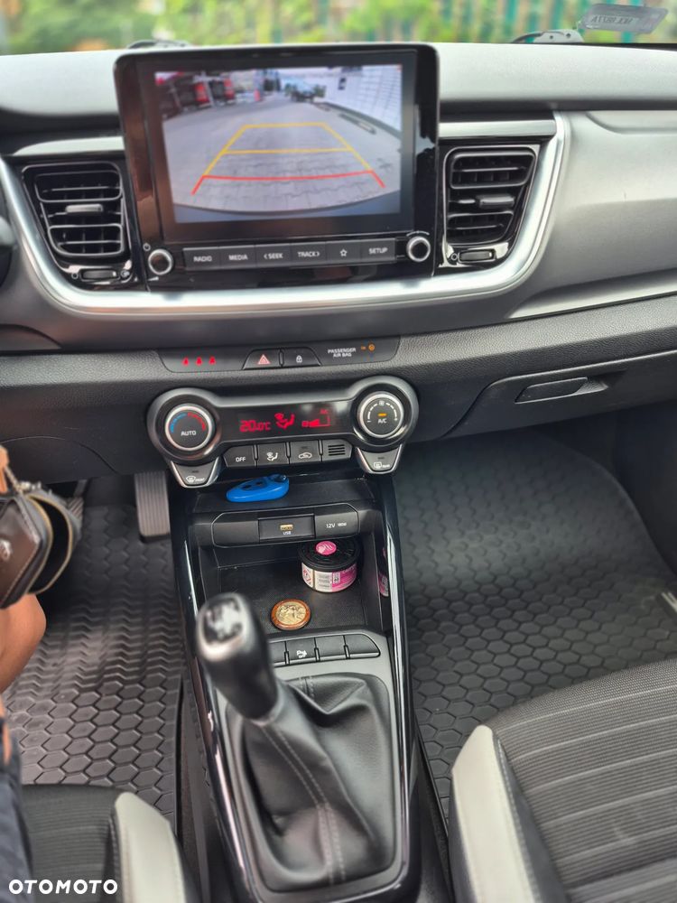 Kia Stonic 1.0 T-GDI L - 12