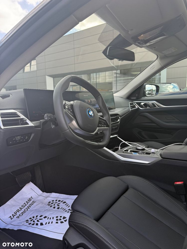 BMW i4 eDrive35 Gran Coupe - 8