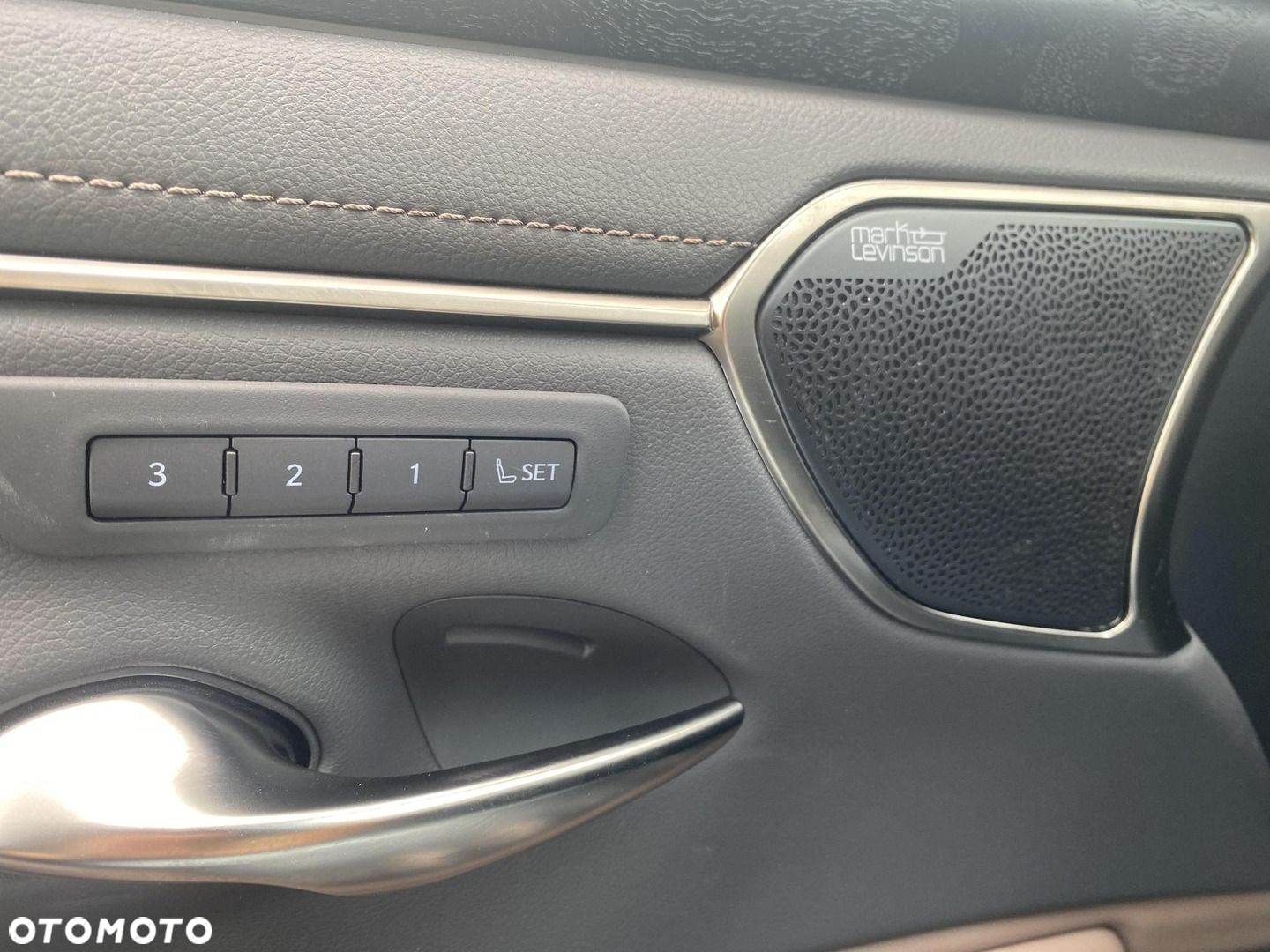 Lexus ES - 25