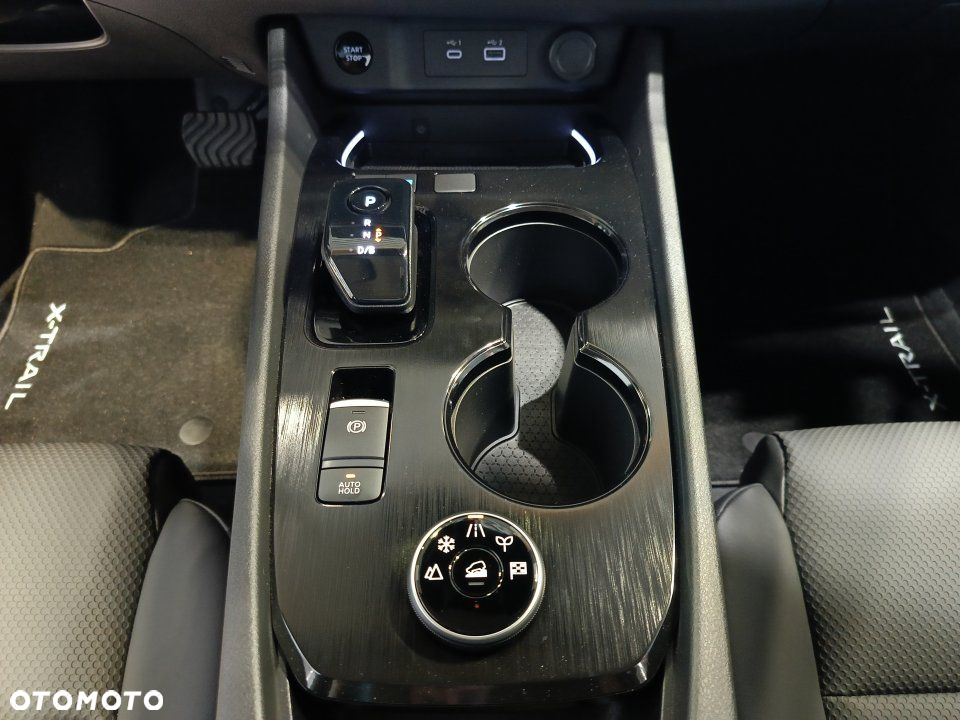 Nissan X-Trail - 13