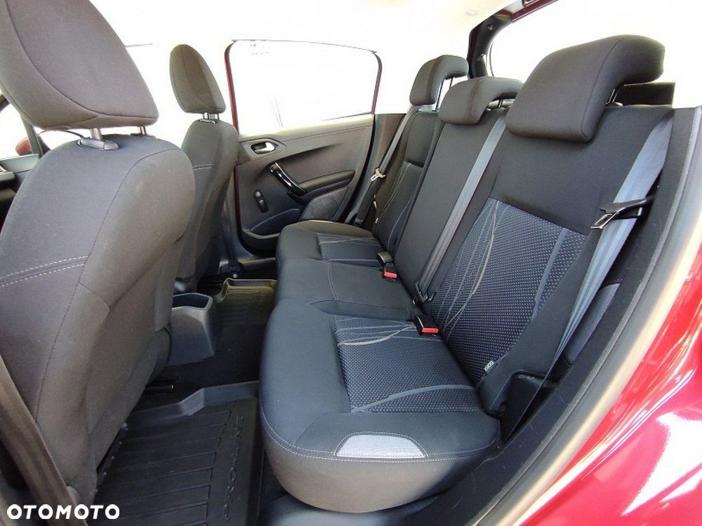 Peugeot 208 - 14