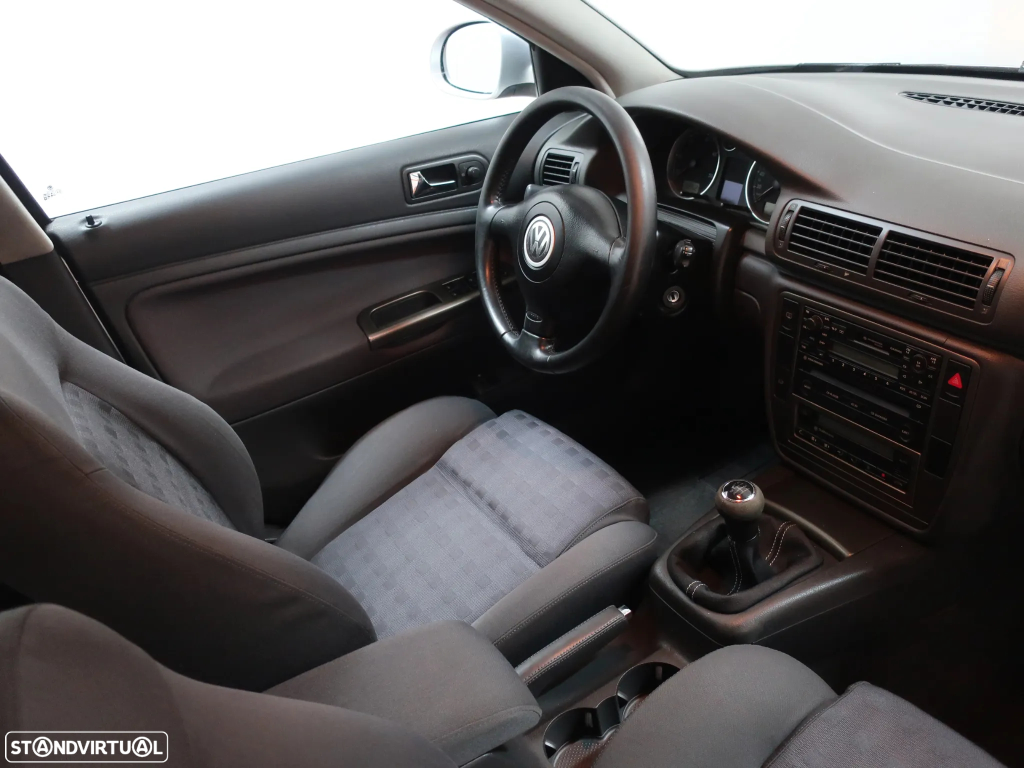 VW Passat 1.9 TDi Trendline - 21