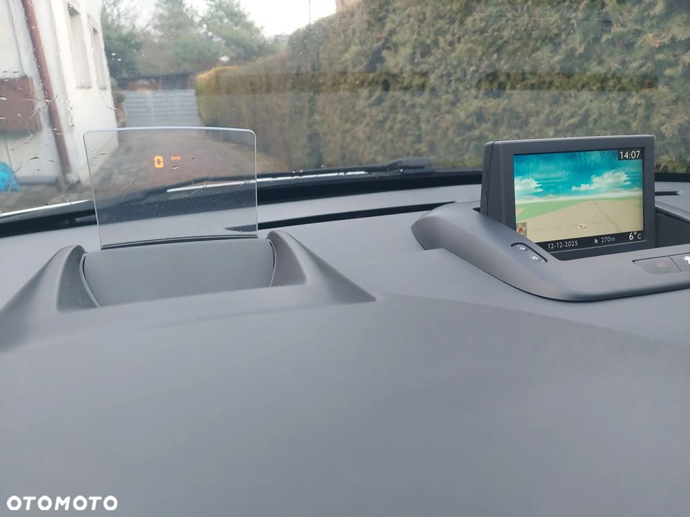 Peugeot 3008 Hybrid4 - 13