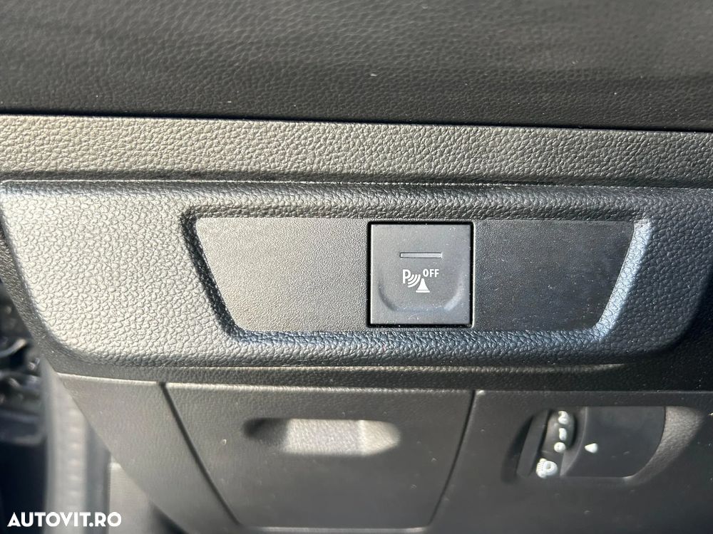 Dacia Logan TCe 90 CVT Comfort - 9