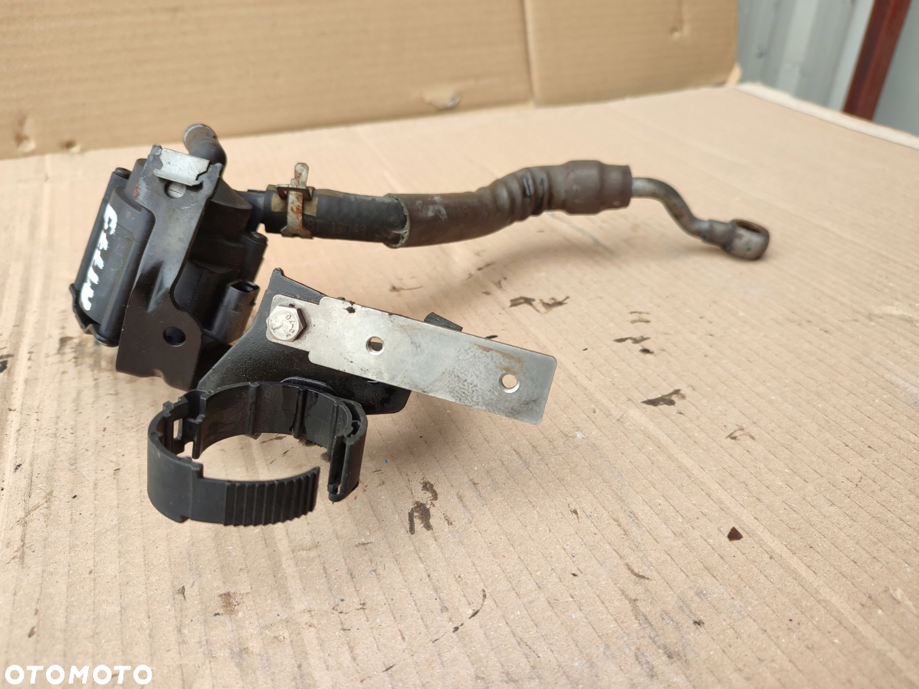 Pompa wody PEUGEOT CITROEN 1.6THP V761936280 - 2