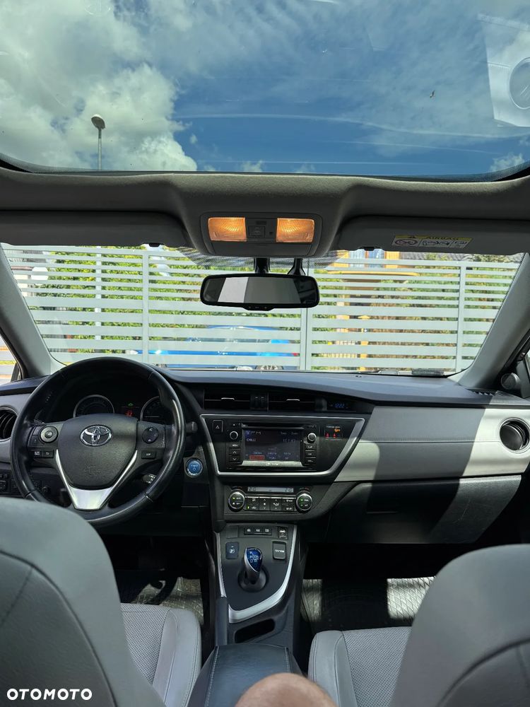 Toyota Auris Hybrid 135 Prestige - 7