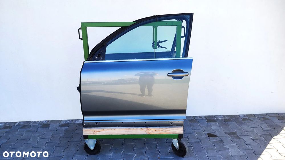 VW TOUAREG 7L 03-06R DRZWI LEWY PRZOD LD7Z