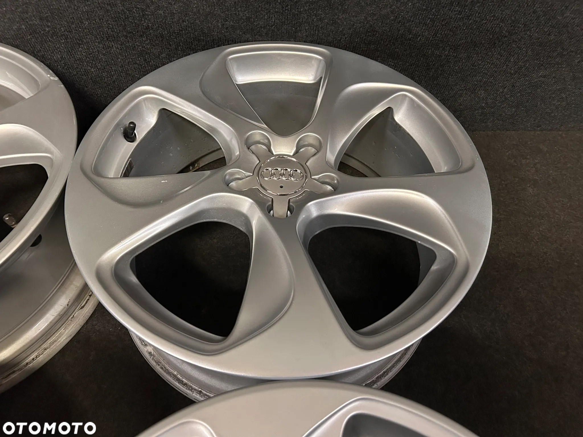 Alufelgi Audi A3 8V0, 8P0, 8Y0 18 cali 5x112 4szt. - 12
