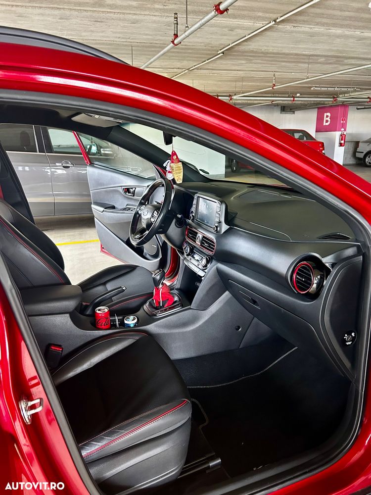 Hyundai KONA - 13