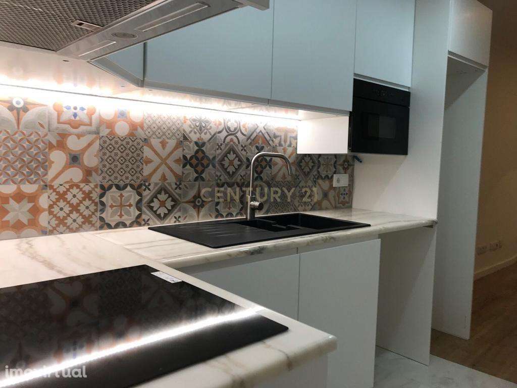 Oportunidade Investidor: 7,25% Yield anual > Duplex T2+1 na Rua do Ben - Grande imagem: 5/14