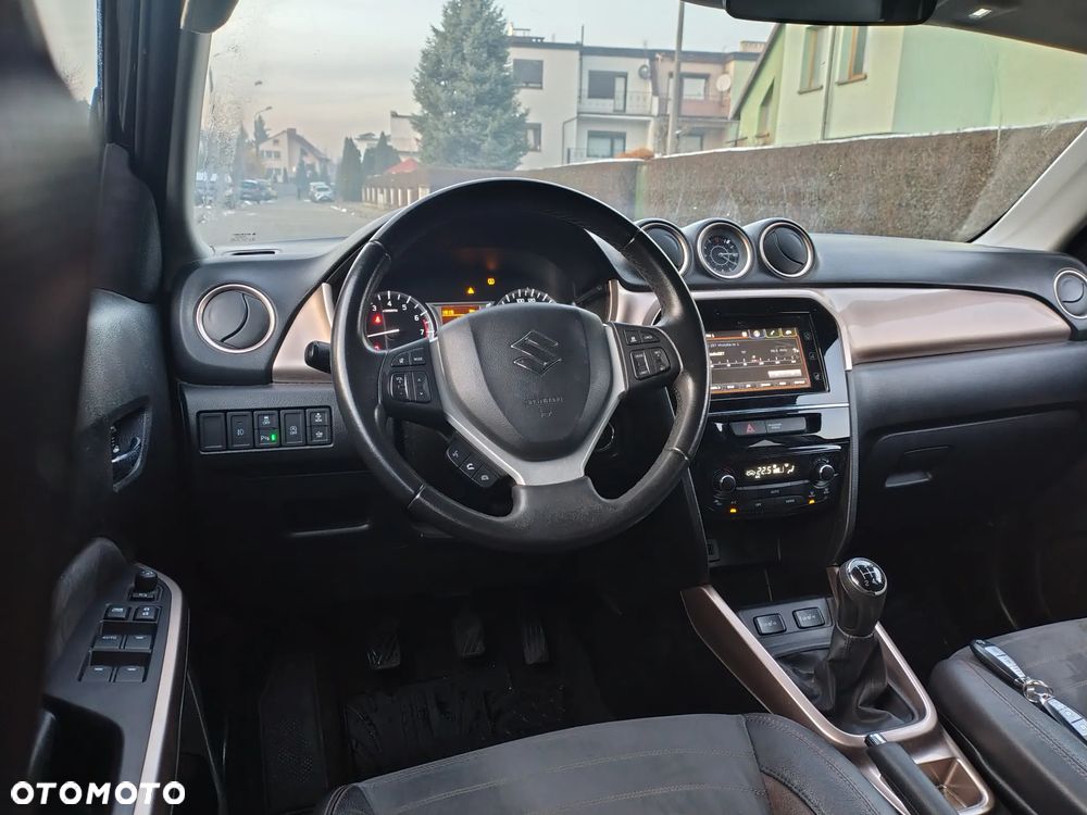 Suzuki Vitara - 12