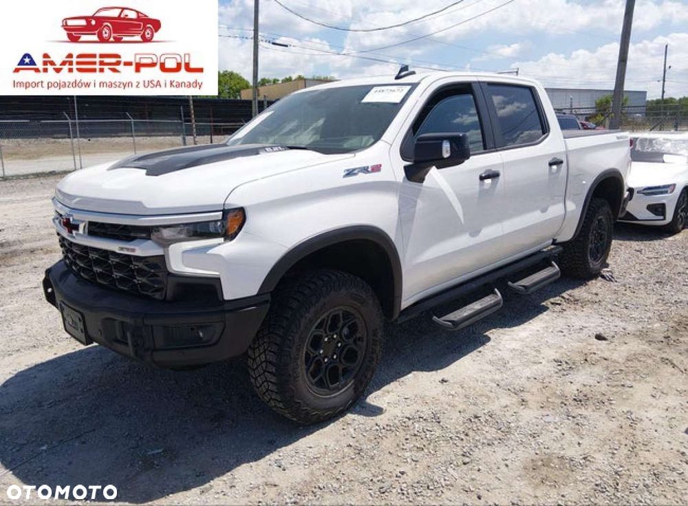 Chevrolet Silverado - 1