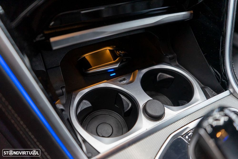 BMW 840 d xDrive Pack M - 42