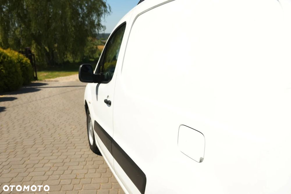 Citroën BERLINGO 1.6 eHDI 90KM * Z Niemiec * 3 osobowy * SUPER STAN!! - 16