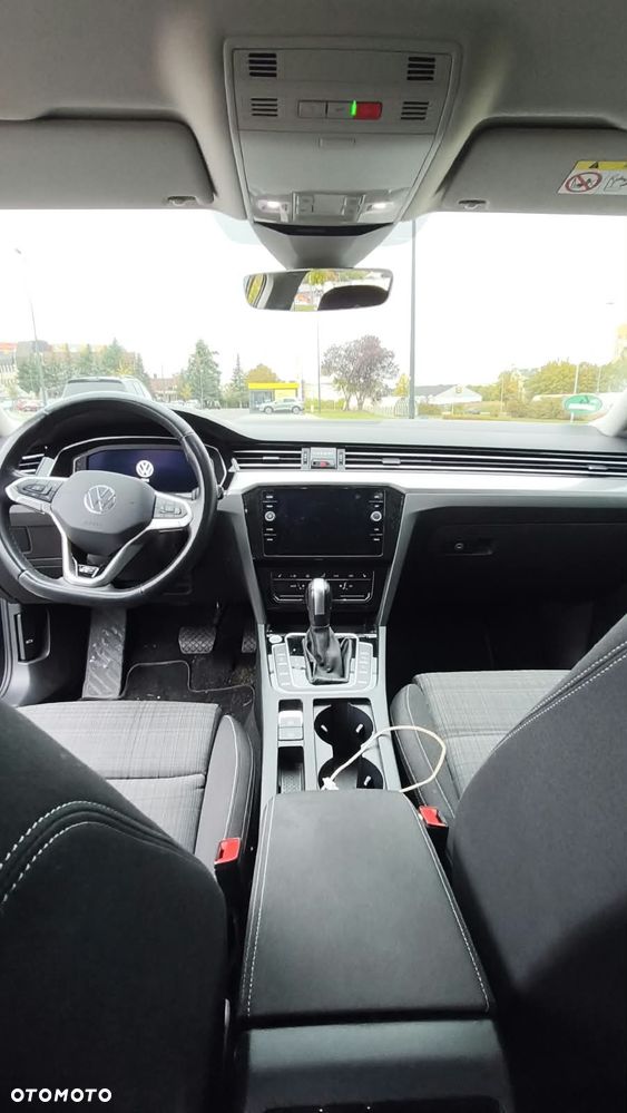 Volkswagen Passat - 6