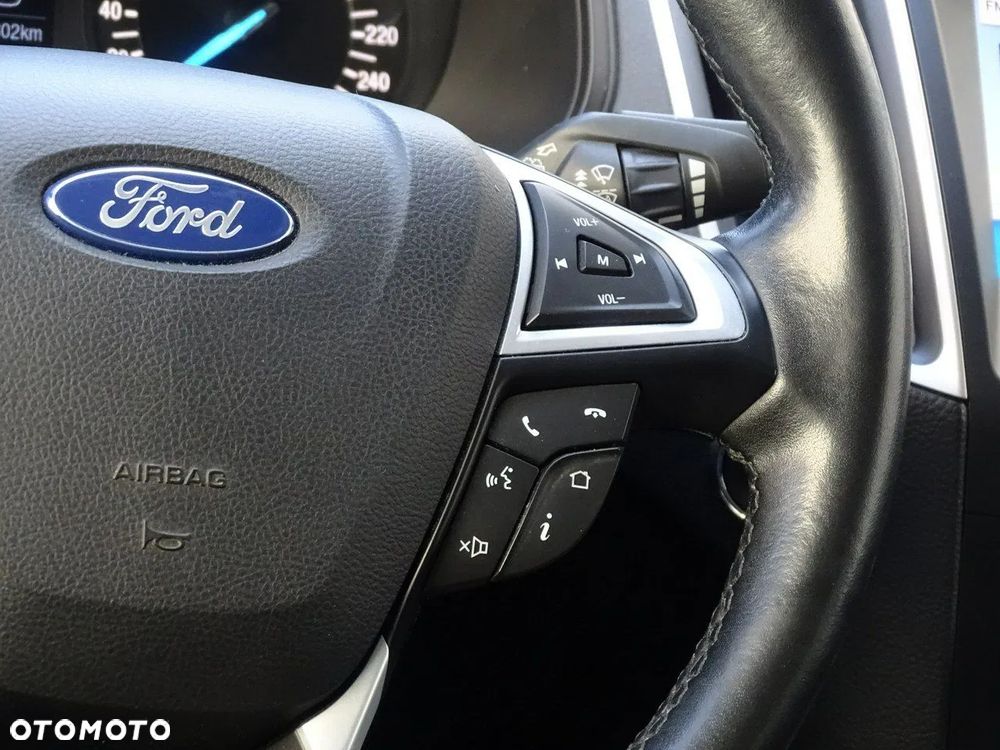 Ford S-Max - 19